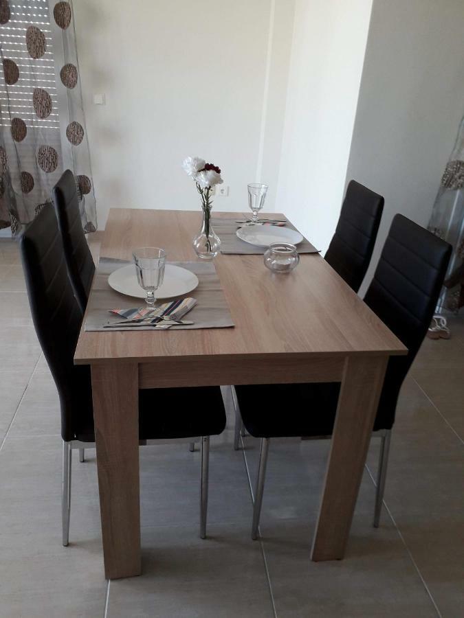 Jordan'S 2Nd Appartment At ניאה מיכאניונה מראה חיצוני תמונה