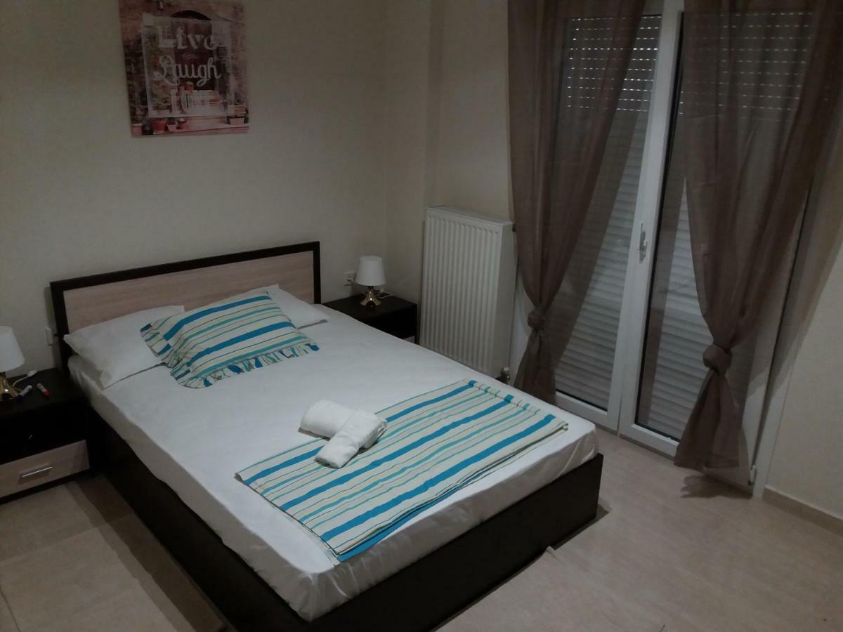 Jordan'S 2Nd Appartment At ניאה מיכאניונה מראה חיצוני תמונה